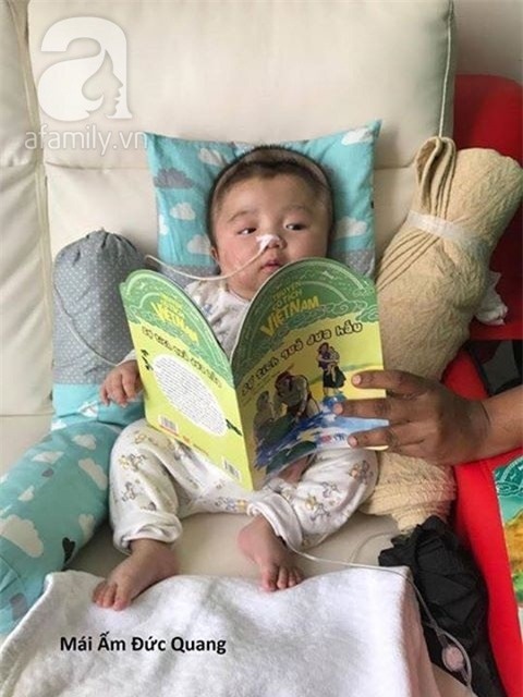 Vỡ òa hạnh phúc khi bé Phạm Đức Lộc đã mọc răng, đang tập lật - Ảnh 9.