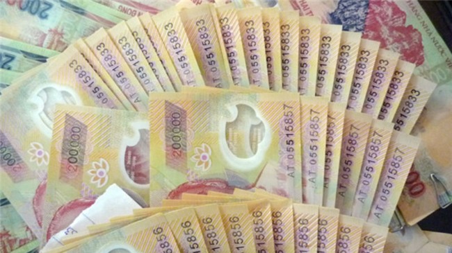 tiền giả, tiền giả Trung Quốc, lưu hành tiền giả, buôn tiền giả