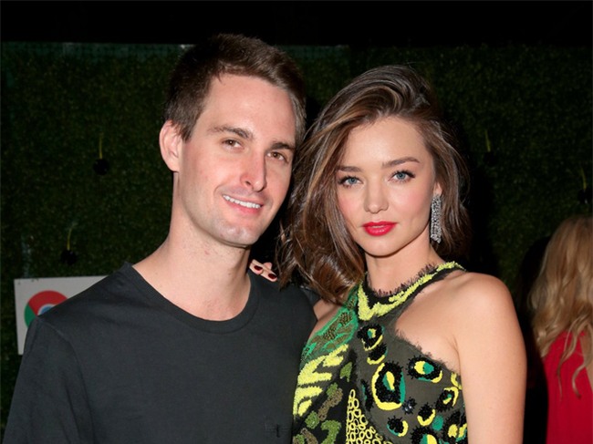 Miranda Kerr chuẩn bị kết hôn cùng tỷ phú công nghệ, đây là cách cặp đôi này gặp nhau - Ảnh 1.