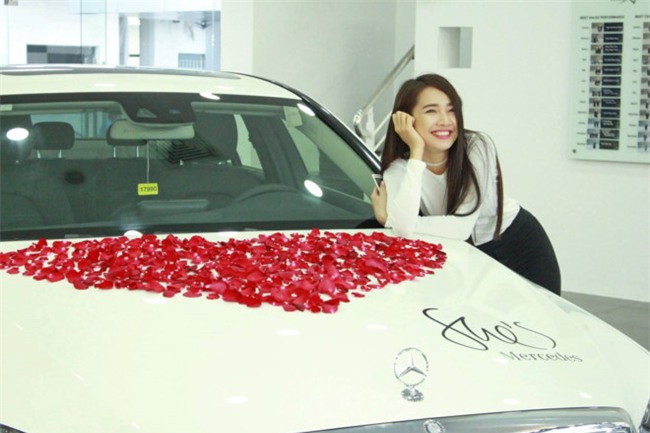 Truong Giang mua xe hop tang Nha Phuong hinh anh 2