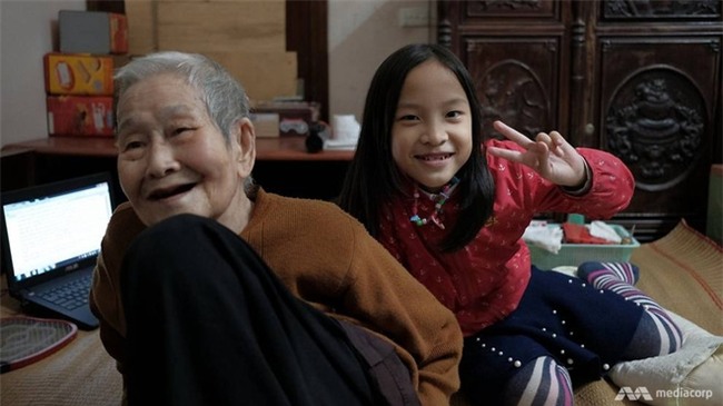 Ở tuổi 97, cụ bà này được phong là cụ bà sành sỏi Internet nhất Việt Nam - Ảnh 3.