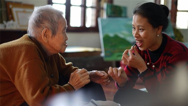 Ở tuổi 97, cụ bà này được phong là "cụ bà sành sỏi Internet nhất Việt Nam" - Ảnh 6.