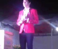 Ca si Luu Chi Vy bi tat nuoc, danh chui khi dien o Binh Duong hinh anh 1