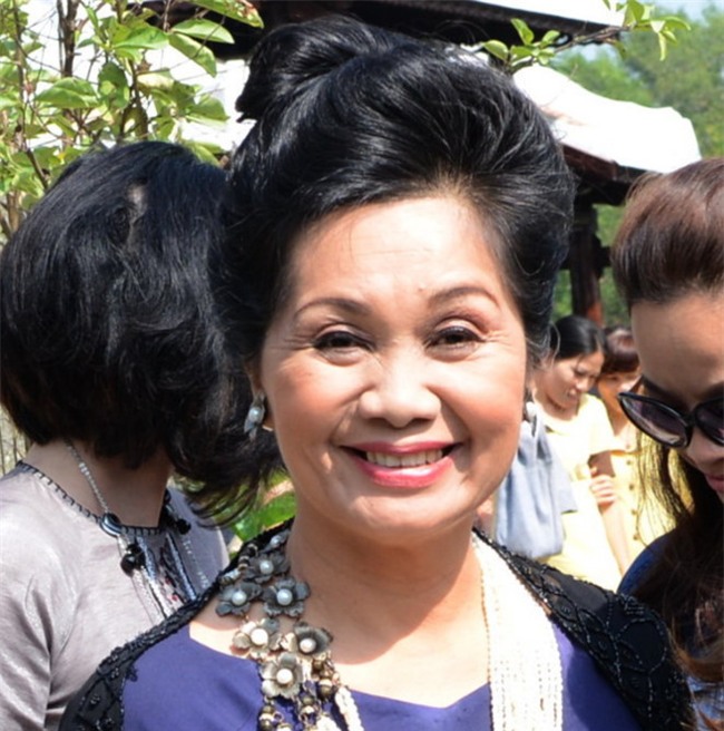 Nghe si Xuan Huong thay 'so hai' truoc su tho tuc cua Trang Tran hinh anh 2