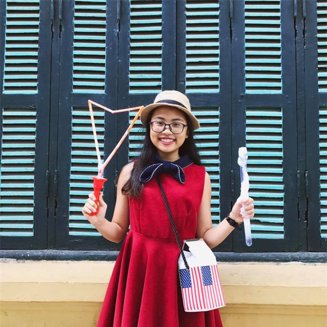 Bị tố giả tạo và chê hết thời Phương Mỹ Chi lên tiếng - Ảnh 2.