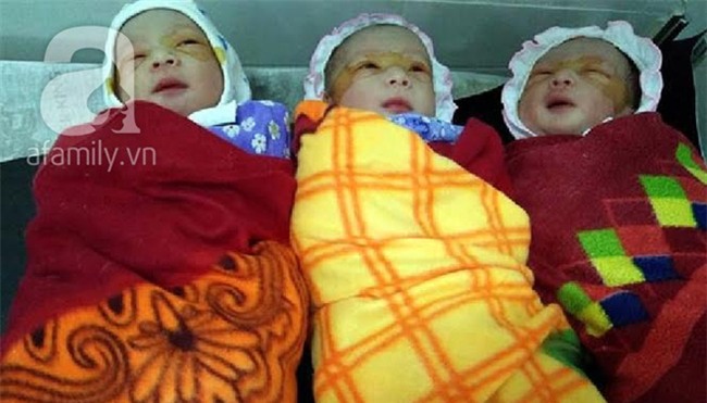 Gặp lại người mẹ sinh thường 3 “công chúa” ở tuyến huyện: Chật vật vì con ốm quanh năm, nằm viện nhiều hơn ở nhà - Ảnh 1.
