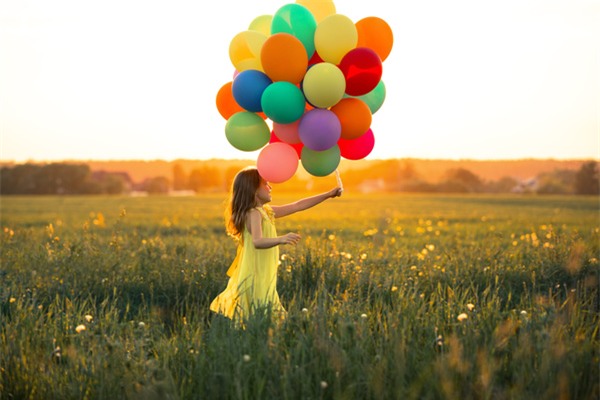 Bánh mỳ kẹp thịt, cái nhếch mép của cô tiểu thư và nụ cười của bác xe ôm - Ảnh 4.