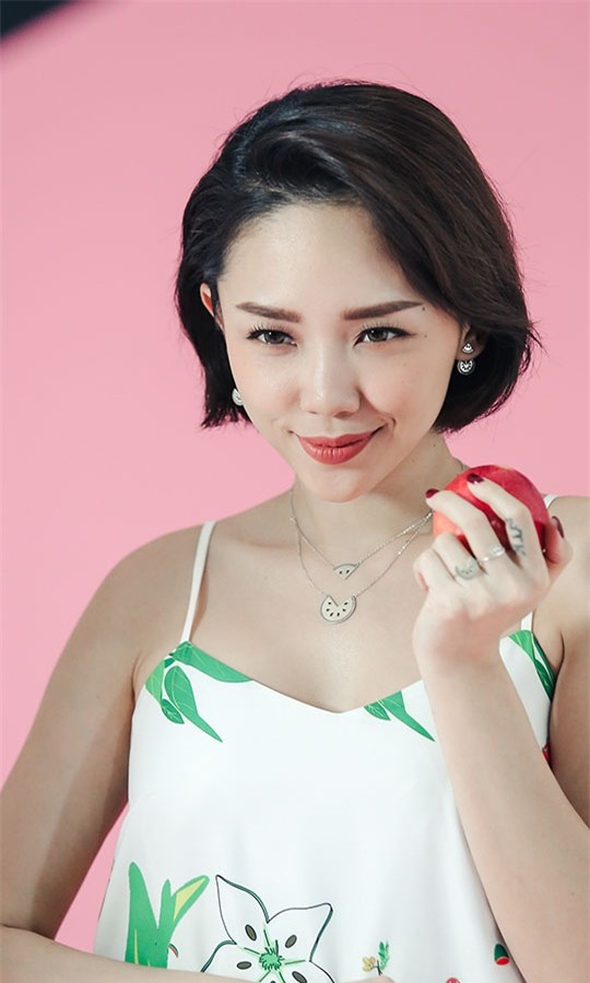 Tóc Tiên, ca sĩ Tóc Tiên, sao Việt