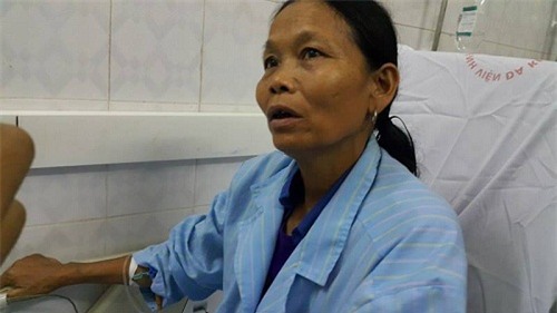 nhieu nguoi tu vong tai bv hoa binh : nguoi benh bang hoang ke lai giay phut non roi bat tinh - 1
