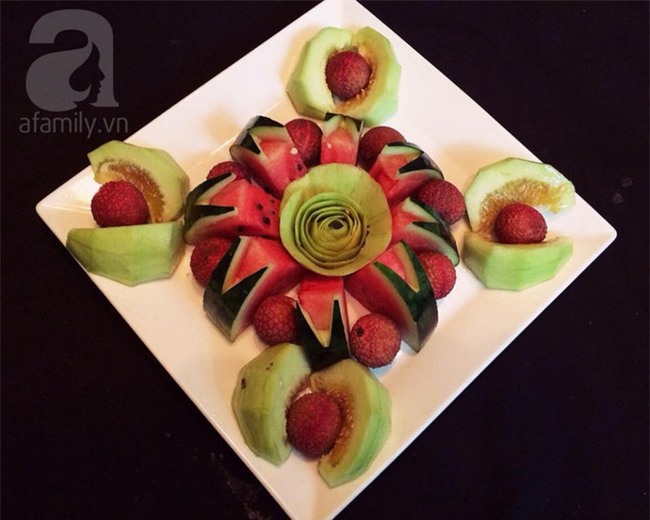 Bày mâm cỗ tết Đoan Ngọ đẹp mắt với hoa quả đang mùa | Tin tức Online