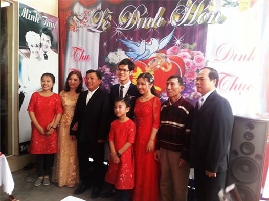 Đám cưới sau gần 10 năm yêu nhau.