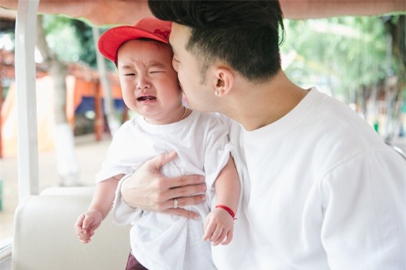 Ưng Hoàng Phúc, ca sĩ Ưng Hoàng Phúc, con trai Ưng Hoàng Phúc, sao việt