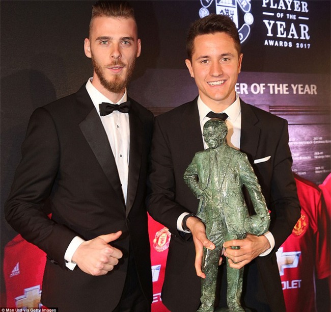 Cầu thủ hay nhất Man Utd lắc đầu từ chối Barca - Ảnh 2.