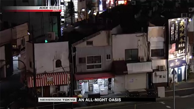 Lí do khiến cụ bà 91 tuổi này duy trì quán ăn đêm suốt 70 năm khiến cho nhiều người bật khóc - Ảnh 1.