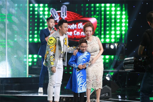 Sau 2 nam, 'Thi Mau nhi' Duc Vinh bat ngo di thi hat hinh anh 3