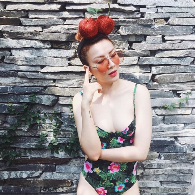 vang bong da lau, yen trang, yen nhi tro lai sexy bat ngo hinh anh 14