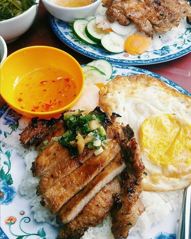 Đến Sài Gòn mà chưa ăn hết 10 món thần thánh này, đừng vội về nha! - Ảnh 1.