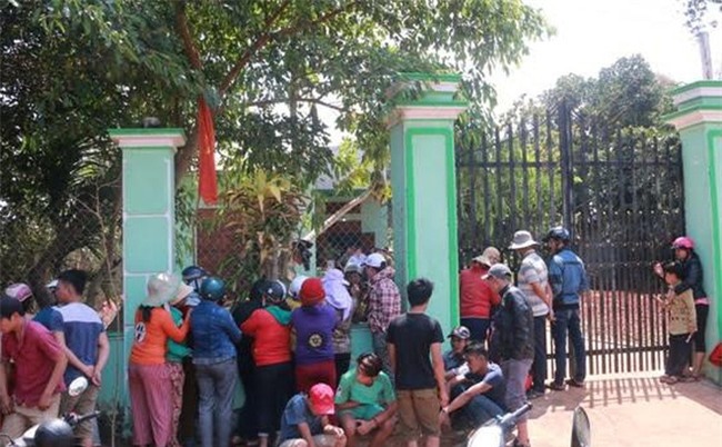 Nghi án thầy giáo sát hại vợ rồi treo cổ tự tử trước ngày ra tòa