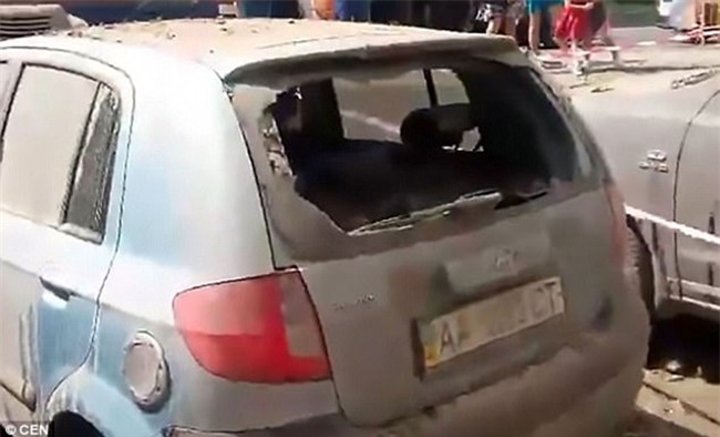 Đường ống nước ngầm đột ngột phát nổ sau 37 năm bị lãng quên dưới lòng đất Ukraina - Ảnh 5.