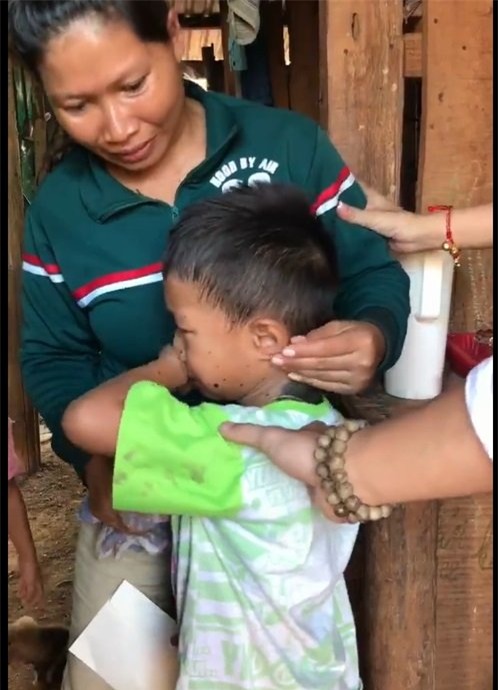 Diễn viên Việt Trinh, Diễn viên điện ảnh, Người đẹp Tây đô, Làm từ thiện,