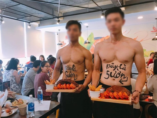Dàn trai đẹp 6 múi phục vụ trong quán ăn ở Hà Nội | Tin tức Online