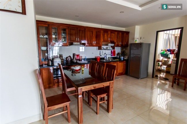 Cận cảnh nơi sống giản dị của gia đình Lương Bổng phim Người phán xử - Ảnh 3.