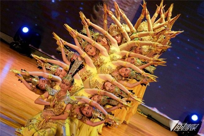 Sao nhi cam diec mot thoi thong tri lang mua Trung Quoc hinh anh 5