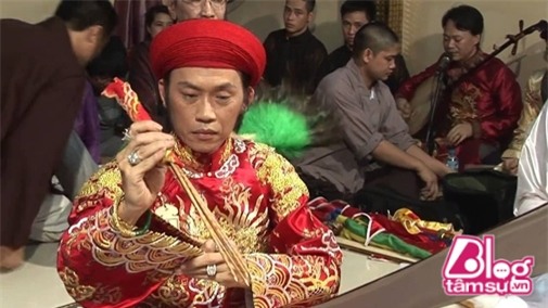 hoai-linh-hau-dong-blogtamsuvn11