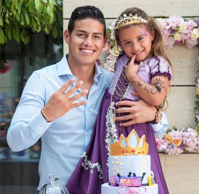 Harper Seven và những hoàng tử, công chúa nổi tiếng không thua gì bố siêu sao bóng đá - Ảnh 14.