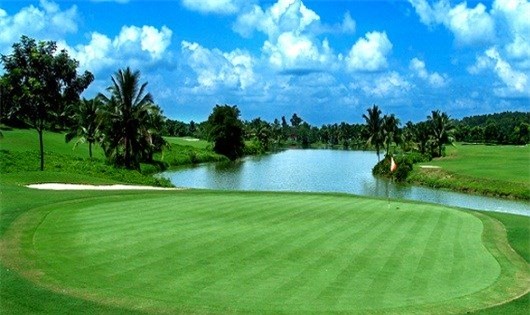 chơi golf, sân golf, thú chơi, nhà giàu