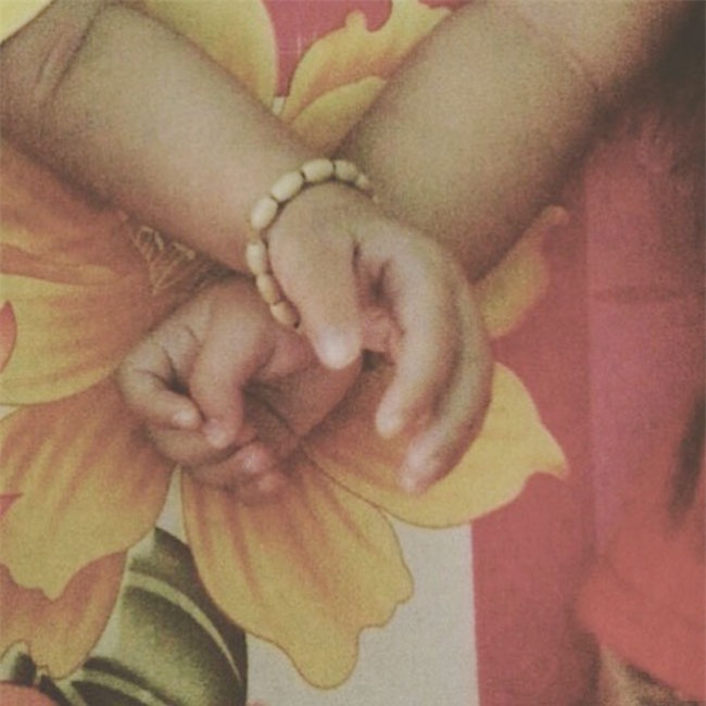 chuyen di xin trung cua nguoi dan ba hiem muon va 2 “trai ngot” song sinh - 3