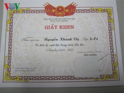 bo giao duc giai thich viec phu huynh khong biet nang luc hoc cua con hinh 1