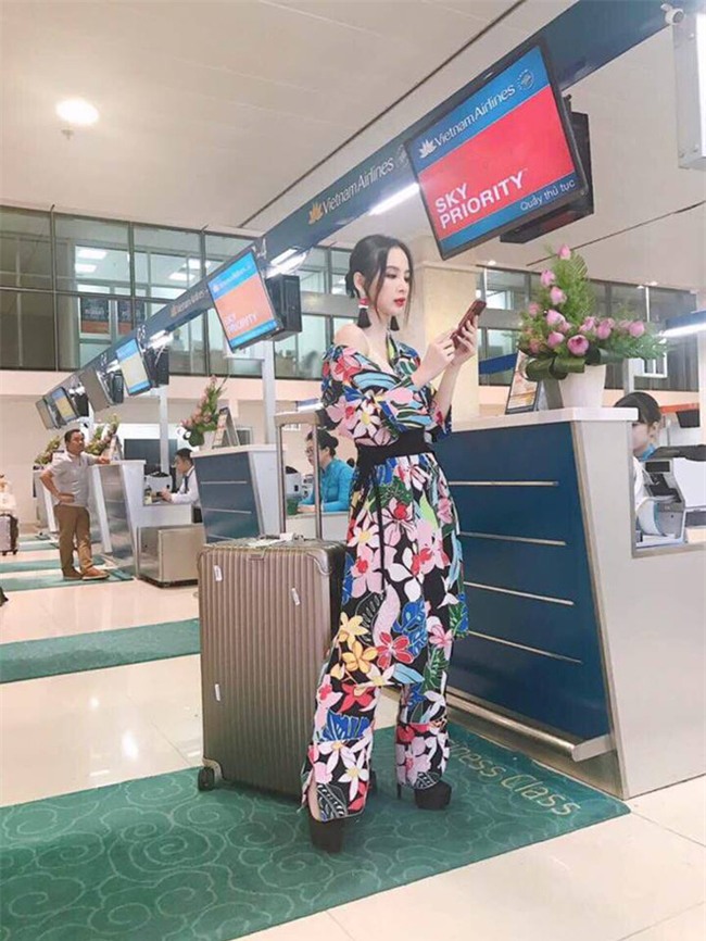 Kỳ Duyên diện đồ đơn giản vẫn kiêu kỳ, Angela Phương Trinh bỗng màu mè hết biết trong street style tuần này - Ảnh 5.