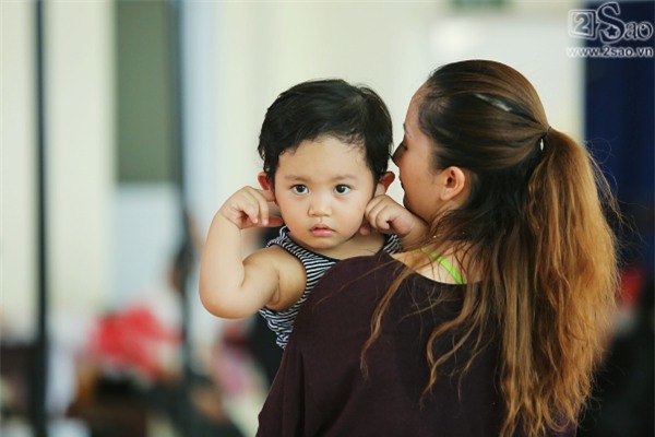 Phát cuồng với nét đáng yêu của KuBi - tiểu hoàng tử nhà Khánh Thi-12