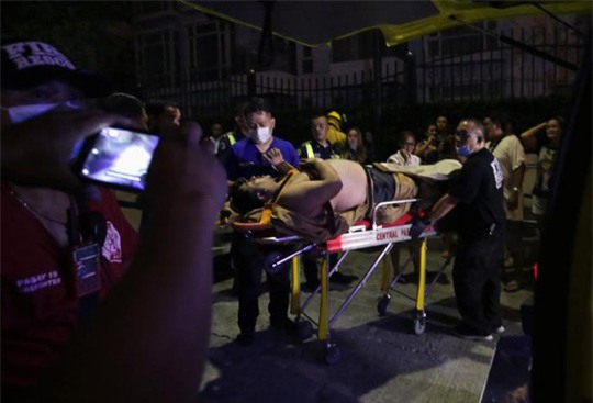 Vụ nổ súng Philippines: Phát hiện 34 thi thể chết ngạt trong khách sạn - Ảnh 2.