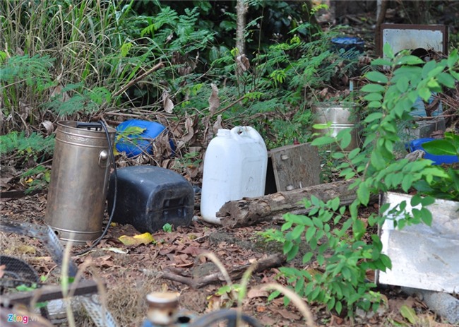 Can canh xuong san xuat trong rung cua 'tap doan' ma tuy lon nhat nuoc hinh anh 12