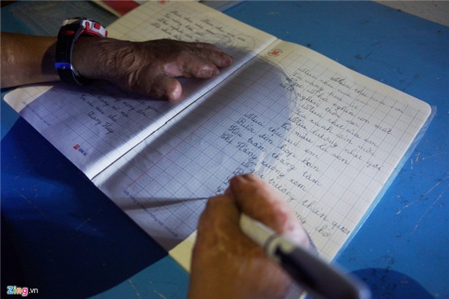 Cuoc song cua cau be bi cha tam xang dot 6 nam truoc hinh anh 5