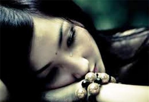 toi cam thay co don trong chinh cuoc hon nhan cua minh - 1