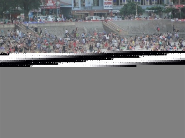 nắng nóng, nóng kỷ lục, Sầm Sơn, Cửa Lò, Đồ Sơn, bãi biển, giải nhiệt