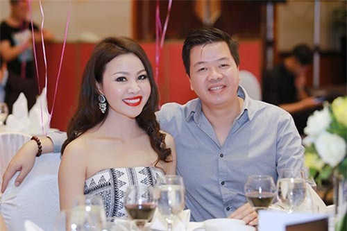 Trọng Tấn, Việt Hoàn, Đăng Dương, ông hoàng nhạc đỏ, ca sĩ hát nhạc đỏ, sao Việt