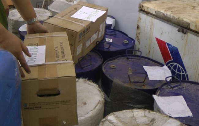 Hoang 'beo' mua 2,5 tan tien chat de san xuat ma tuy o dau? hinh anh 2