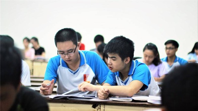 sinh viên, nắng nóng, đại học, điều hòa