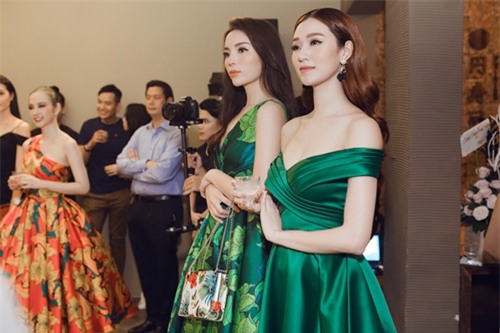 hoa hau ky duyen long lay nhu cong chua thu hut moi anh nhin tai su kien - 11