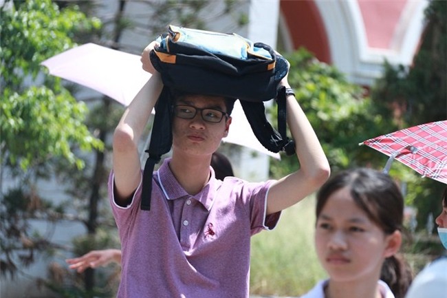 thi lớp 10,nắng nóng tại Hà Nội