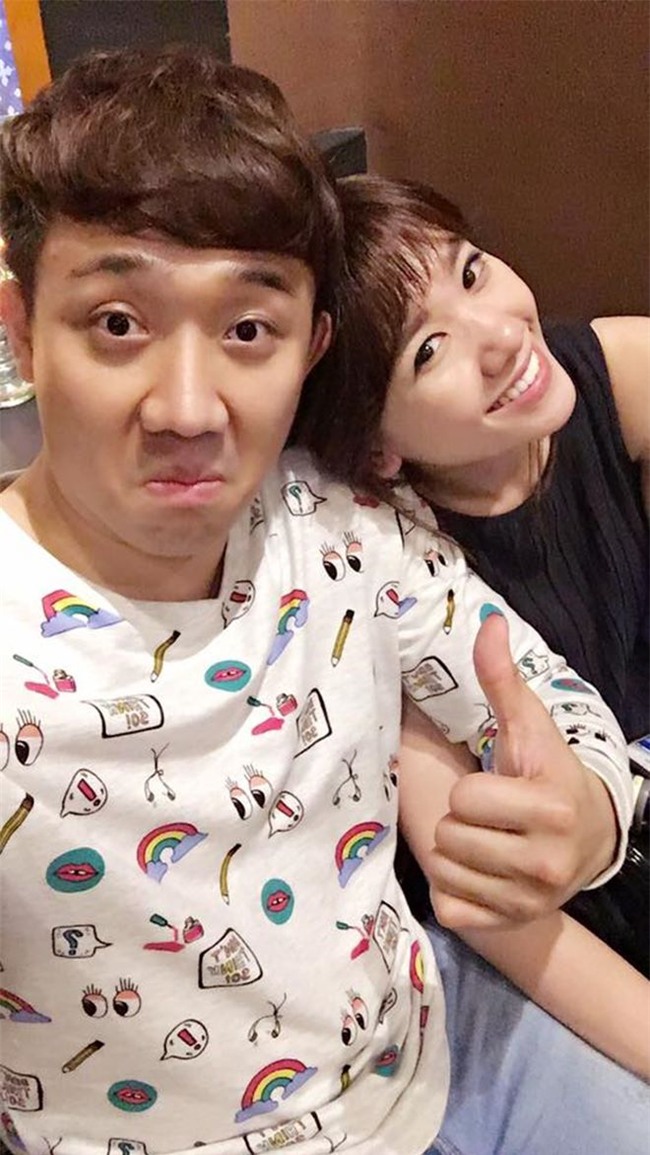 kho tin tran thanh lai mac do mau me hon ca vo hinh anh 1