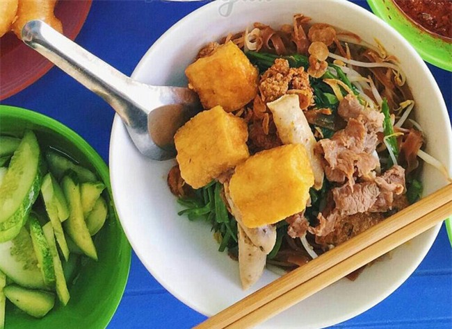 8 món ăn thần thánh giúp bạn chống chọi với thời tiết rán trứng giữa đường của Hà Nội - Ảnh 17.