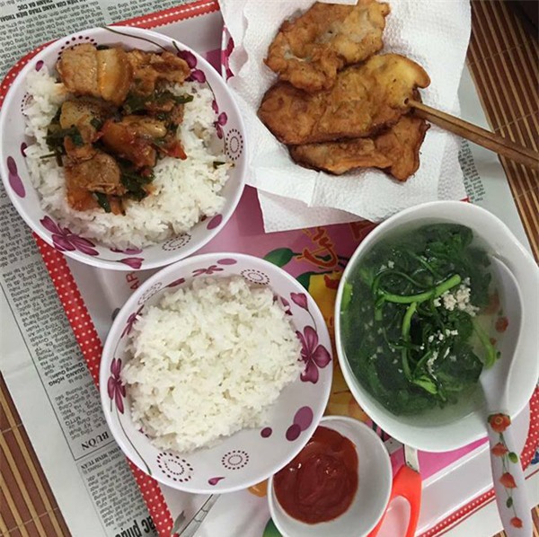 tu di cho, nau com cho vo sau sinh, anh chong 8x duoc chi em khen ngoi het loi - 11