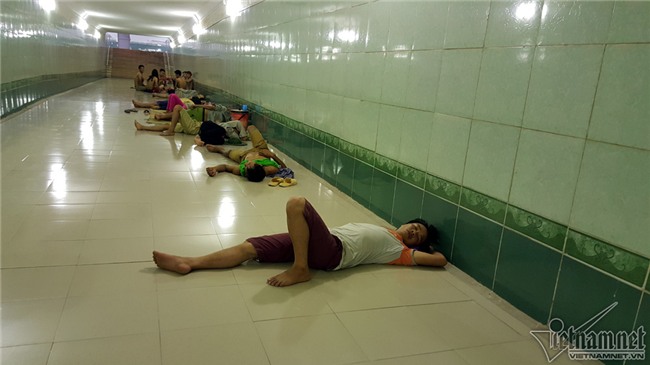 nắng nóng, nắng nóng kỷ lục, Hà Nội nóng kỷ lục, nắng nóng gay gắt, hầm đi bộ