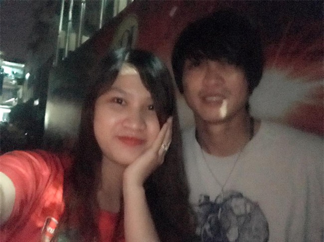 Cô gái xinh đẹp gây sốt vì mặc áo đôi với Tuấn Anh - Ảnh 2.