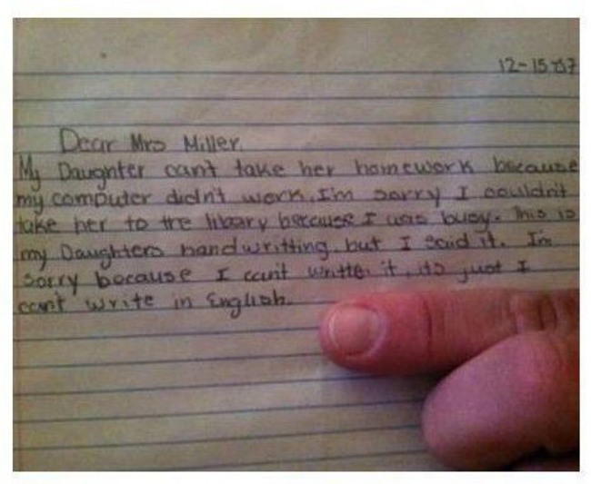 “Con gái tôi viết nhưng thực ra là tôi đọc đó”. 
(“Bà mẹ” của năm đây rồi! Phải nói thể này chứ không cô lại tưởng con tự viết thì khổ).